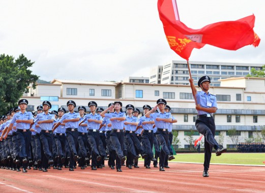 金沙集团1862cc成色举行新生军训汇演暨开学典礼